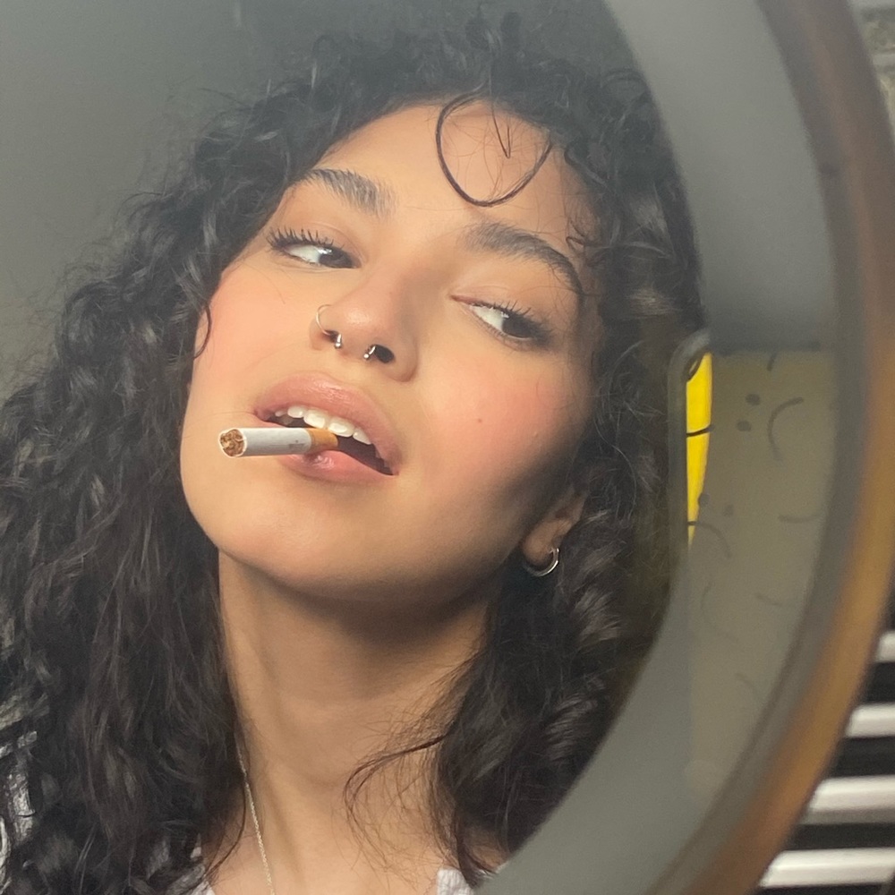 Meet your Posher, Alivia